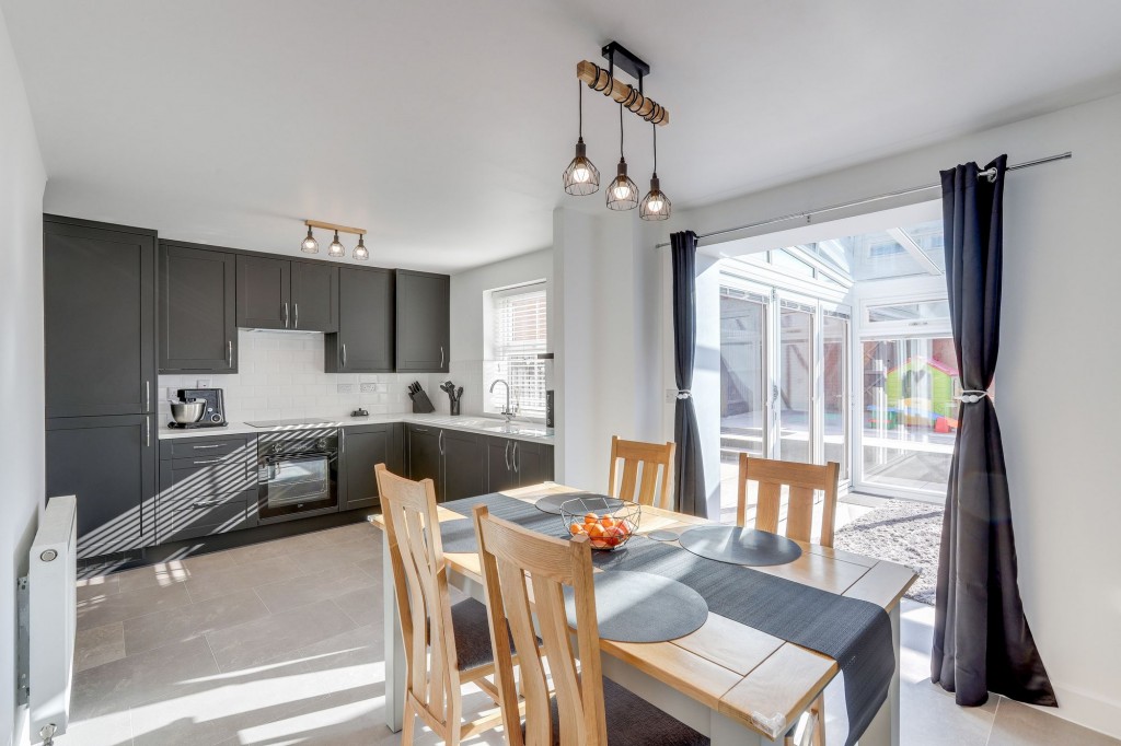 Topaz Crescent, Sutton-In-Ashfield, NG17