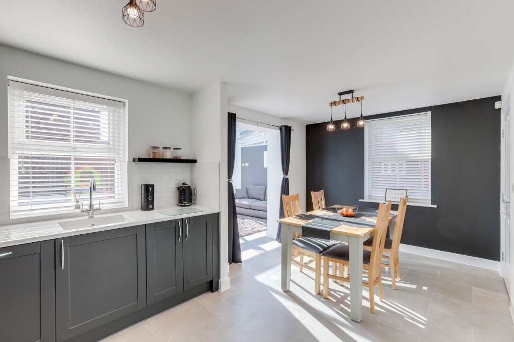 Topaz Crescent, Sutton-In-Ashfield, NG17