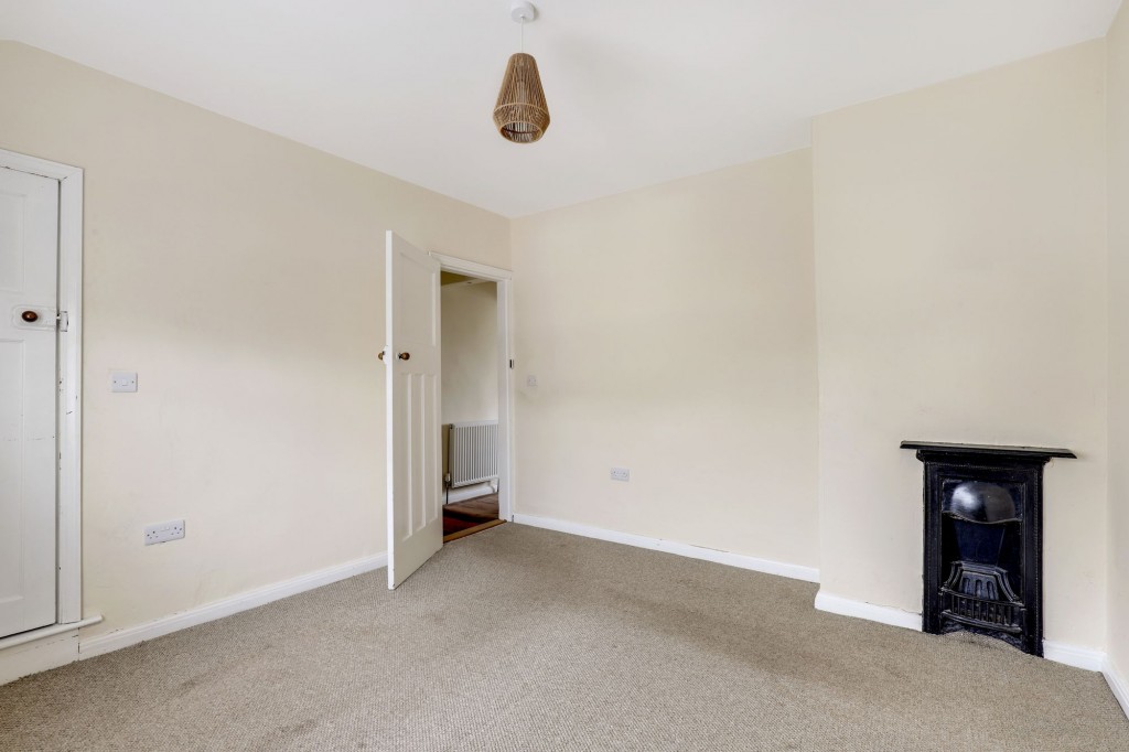 Warren Avenue, Stapleford, NG9