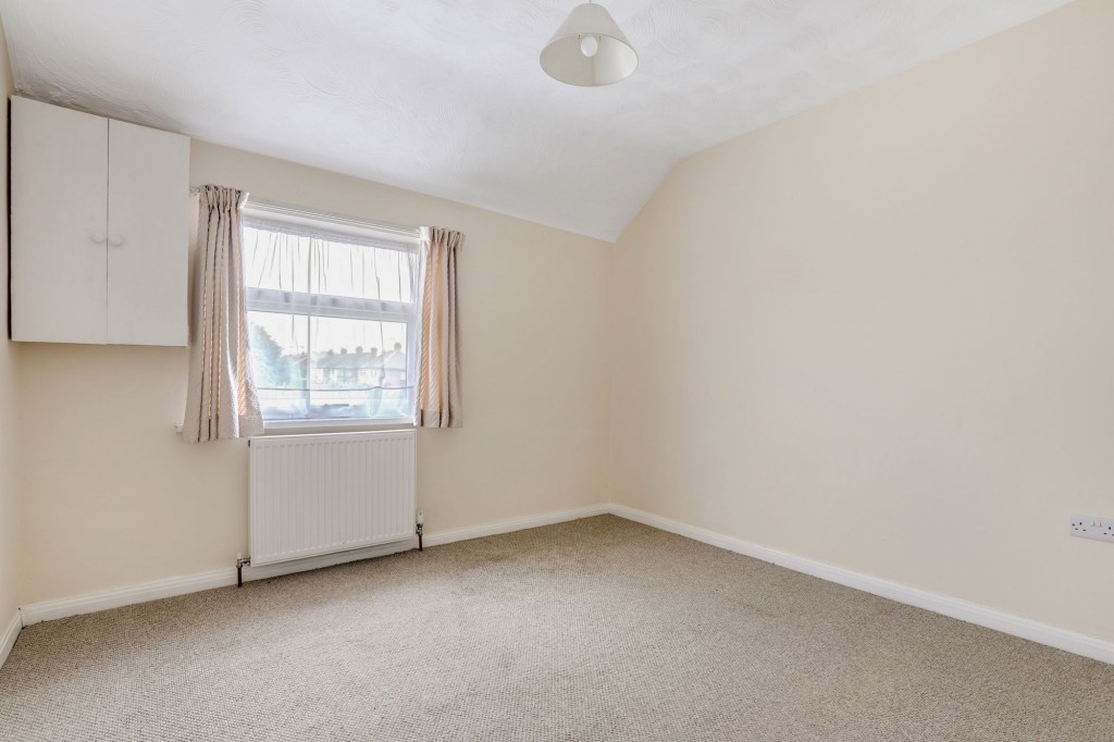 Warren Avenue, Stapleford, NG9