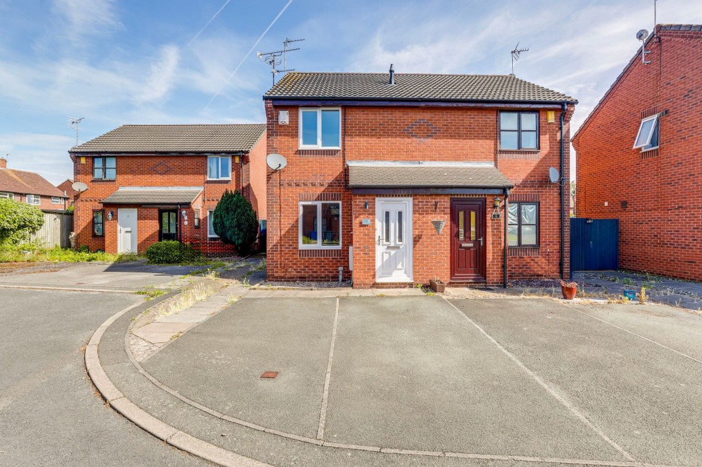 Striding Edge Close, Long Eaton, NG10