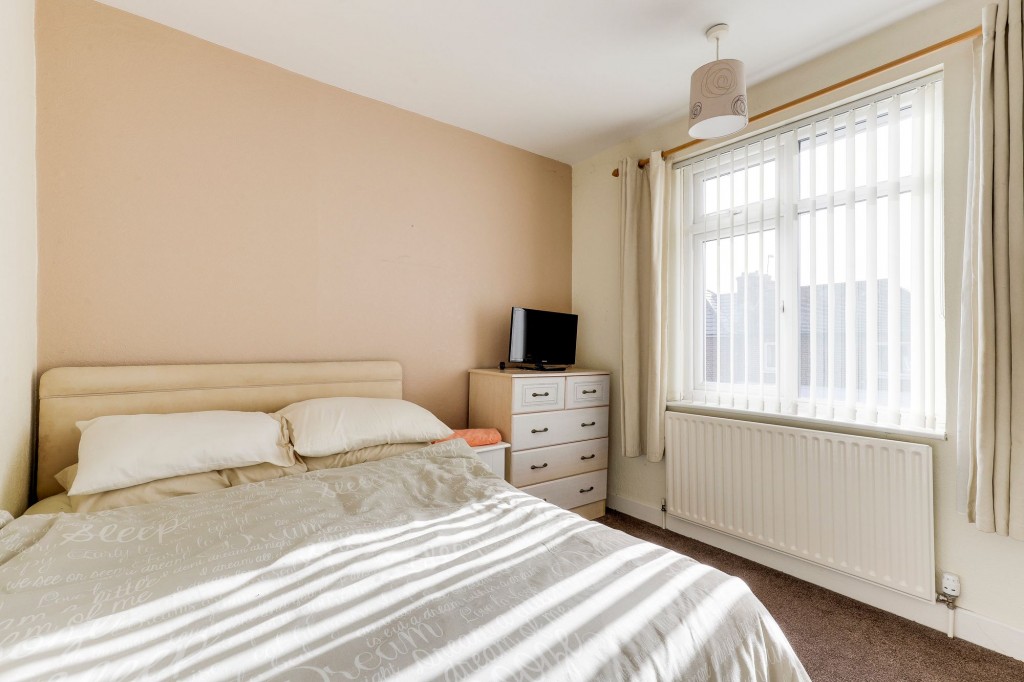 Chatsworth Avenue, Carlton, NG4