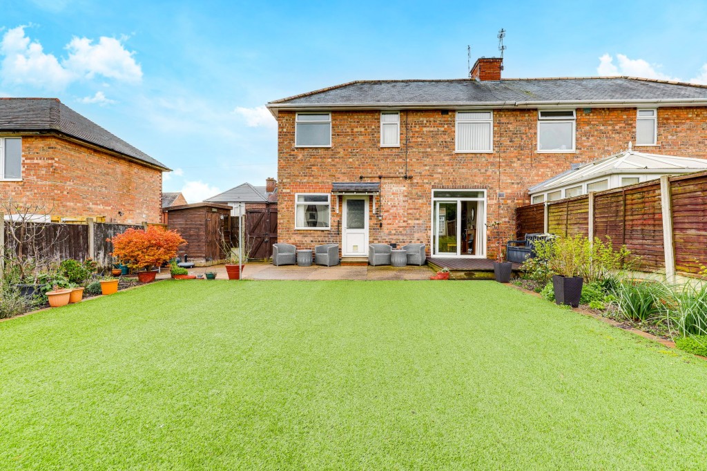 Chatsworth Avenue, Carlton, NG4