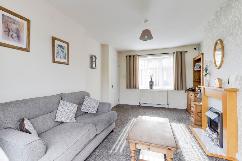 Chatsworth Avenue, Carlton, NG4