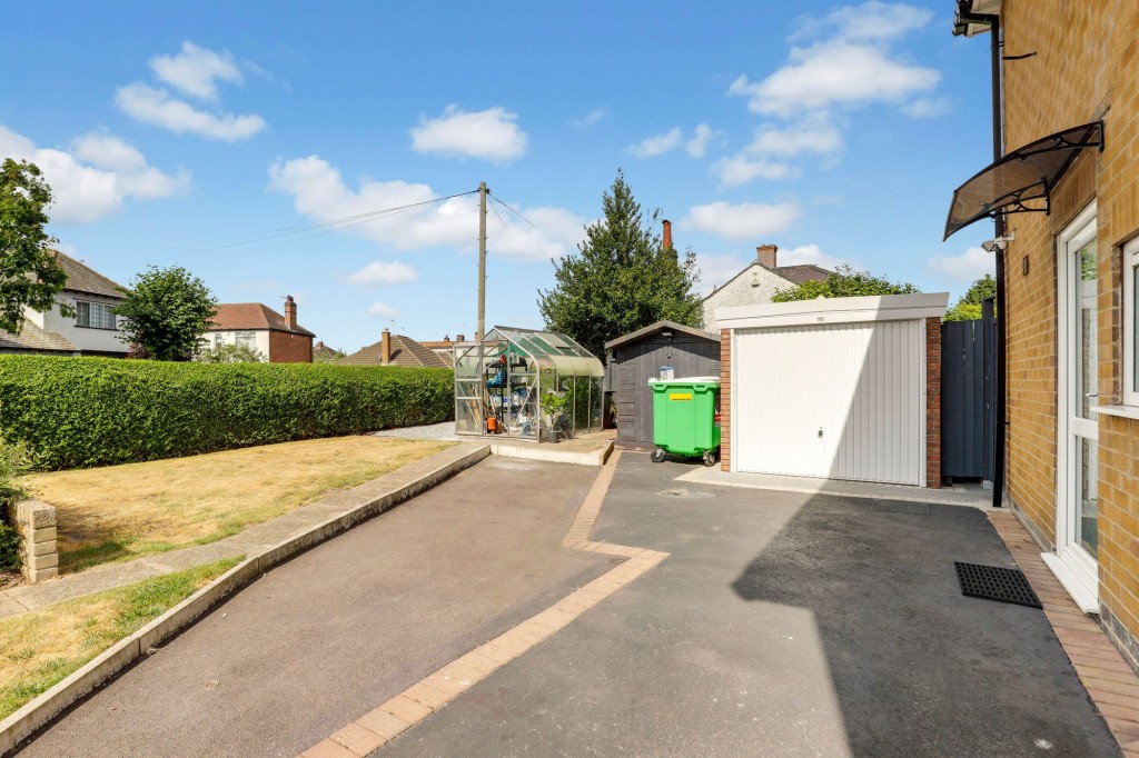 Northfield Avenue, Long Eaton, NG10