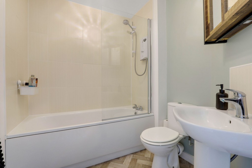 Woodhorn Close, Arnold, NG5