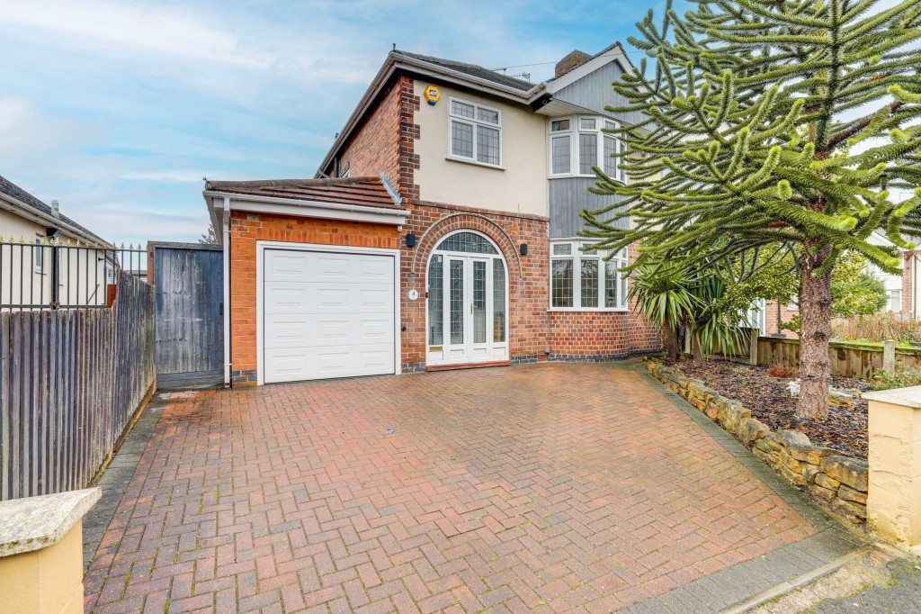 Dorothy Grove, Nottingham, NG8