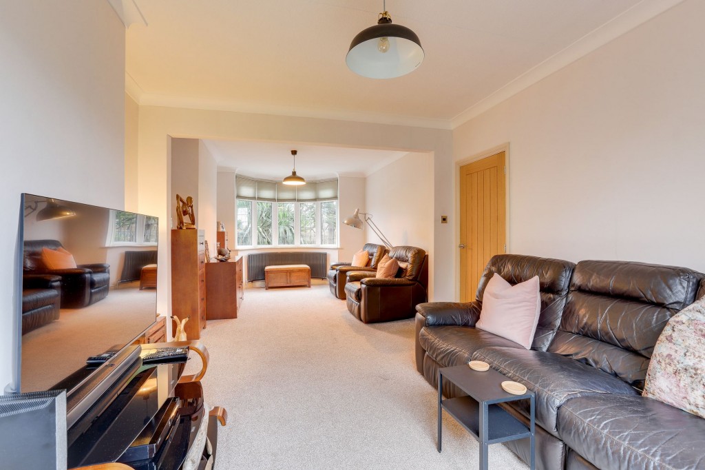 Dorothy Grove, Nottingham, NG8