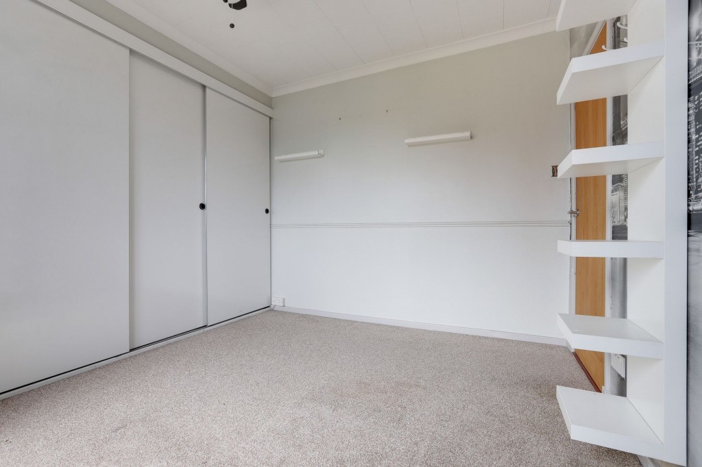 Dorothy Grove, Nottingham, NG8