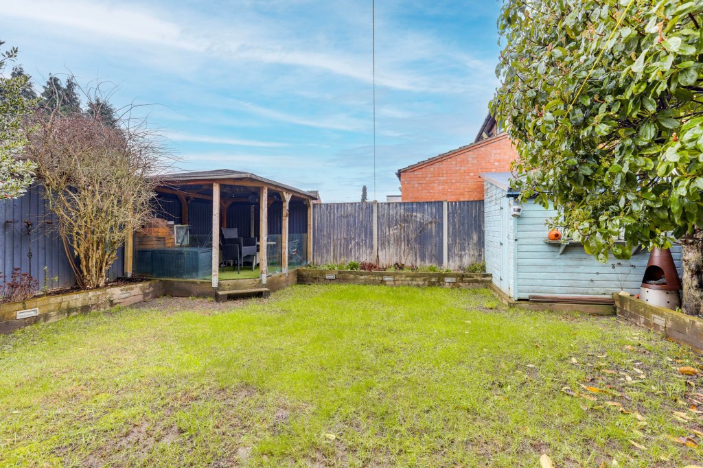 Dorothy Grove, Nottingham, NG8