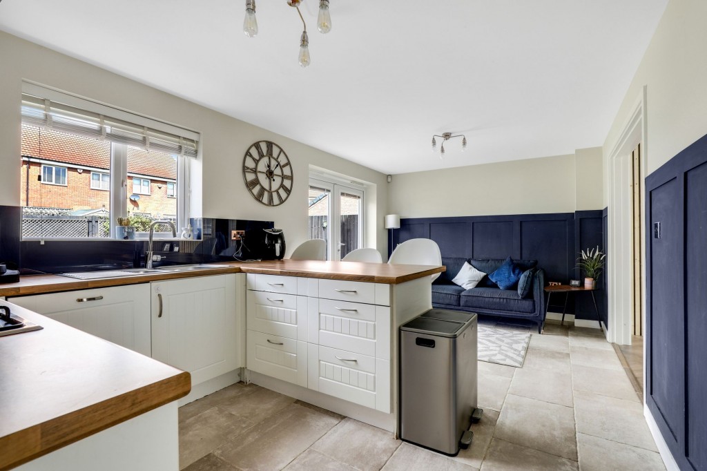 Defiant Close, Hucknall, NG15