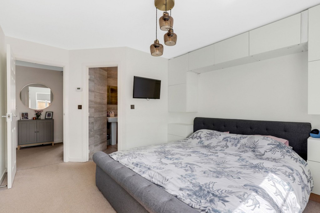 Defiant Close, Hucknall, NG15
