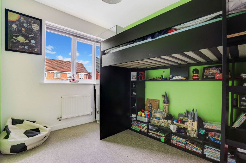 Defiant Close, Hucknall, NG15