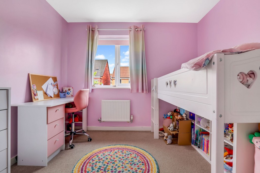 Defiant Close, Hucknall, NG15