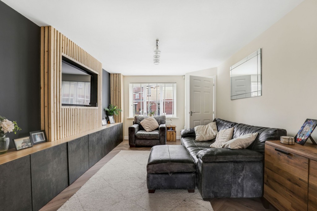 Defiant Close, Hucknall, NG15
