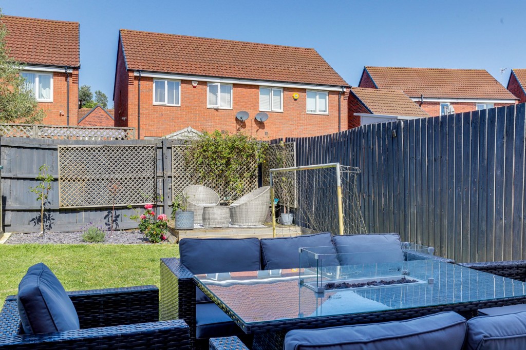 Defiant Close, Hucknall, NG15