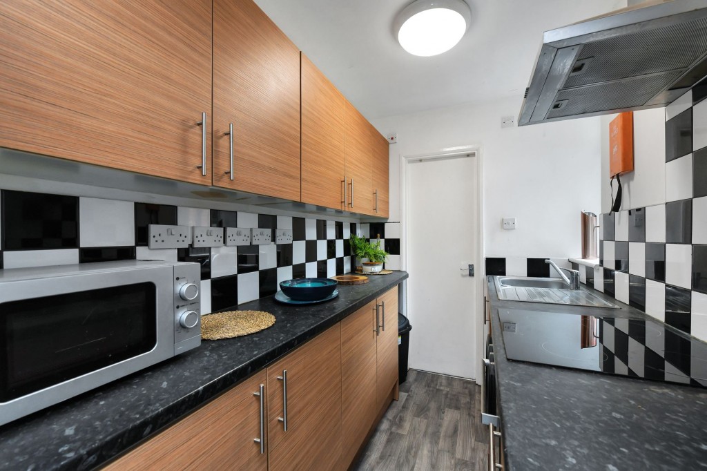 Cromwell Street, Nottingham, NG7