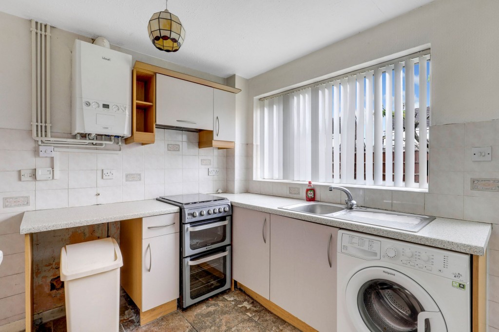 Hollydene Crescent, Nottingham, NG6