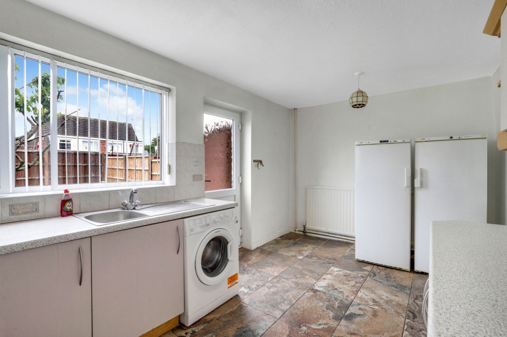 Hollydene Crescent, Nottingham, NG6