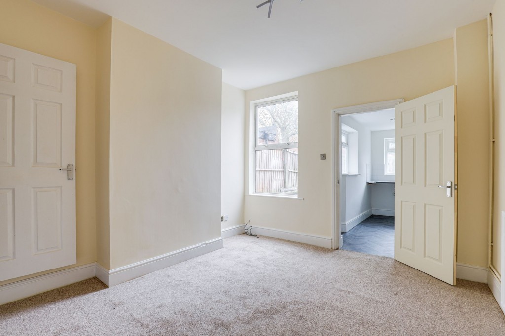 Hazelwood Road, Nottingham, NG7