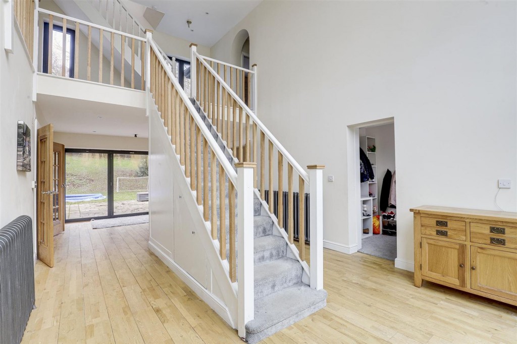 Lambley Lane, Burton Joyce, NG14