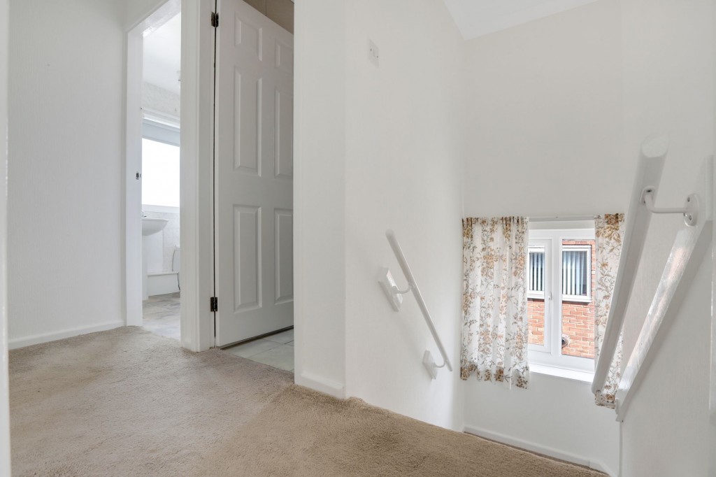 Boy Lane, Edwinstowe, NG21