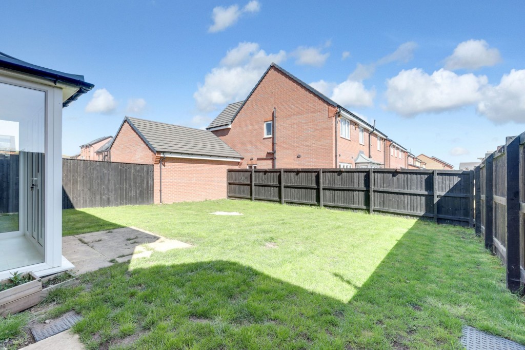 Colliers Way, Edwinstowe, NG21