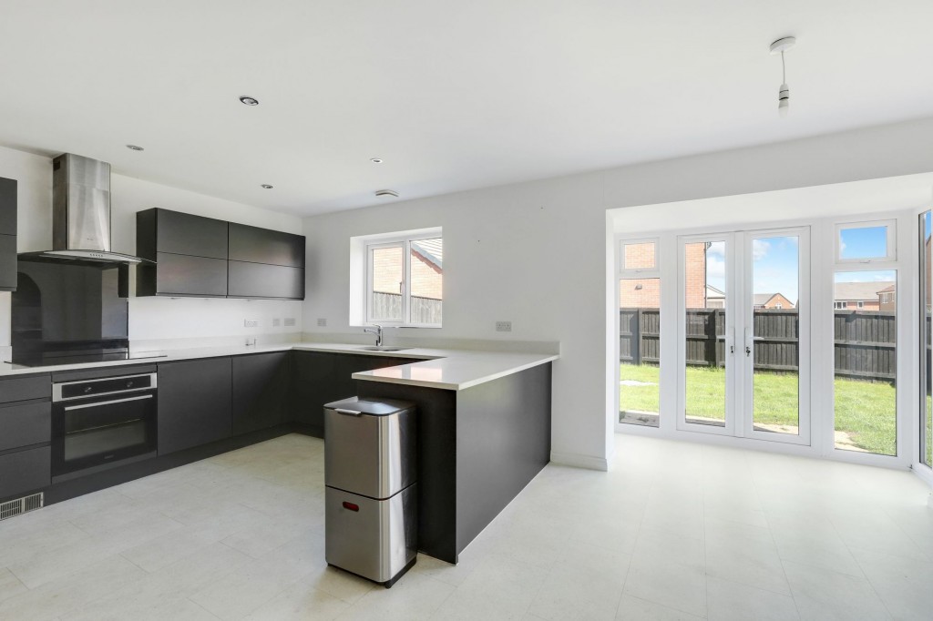 Colliers Way, Edwinstowe, NG21