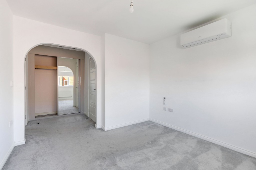 Colliers Way, Edwinstowe, NG21