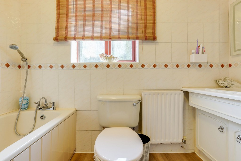 Deer Park Drive, Arnold, NG5