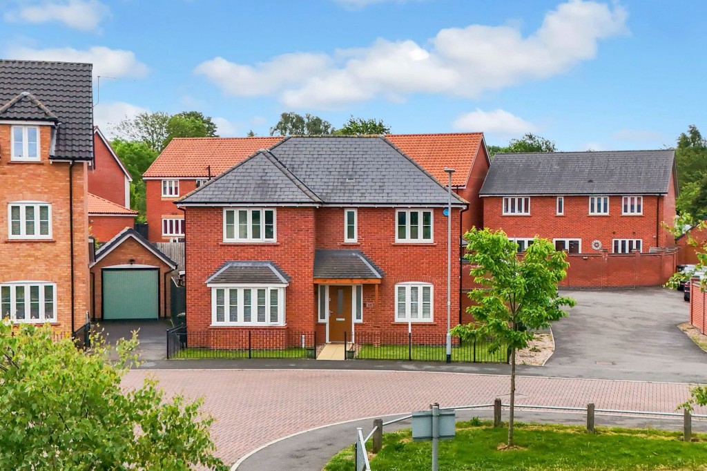 Dunnock Drive, Stapleford, NG9