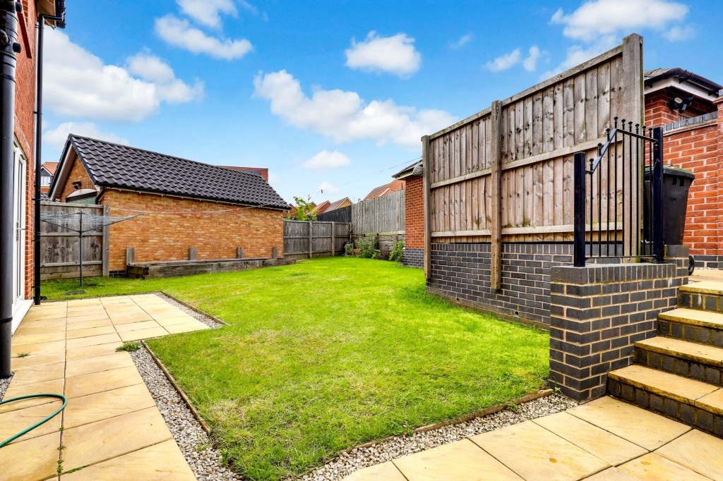 Dunnock Drive, Stapleford, NG9