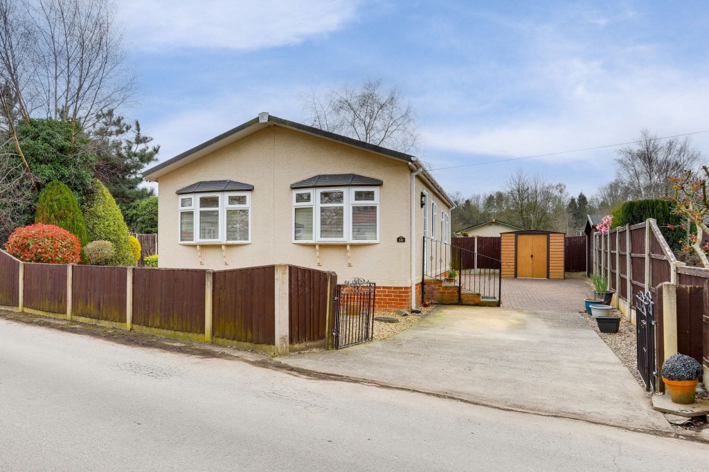 Moor Lane, Calverton, NG14