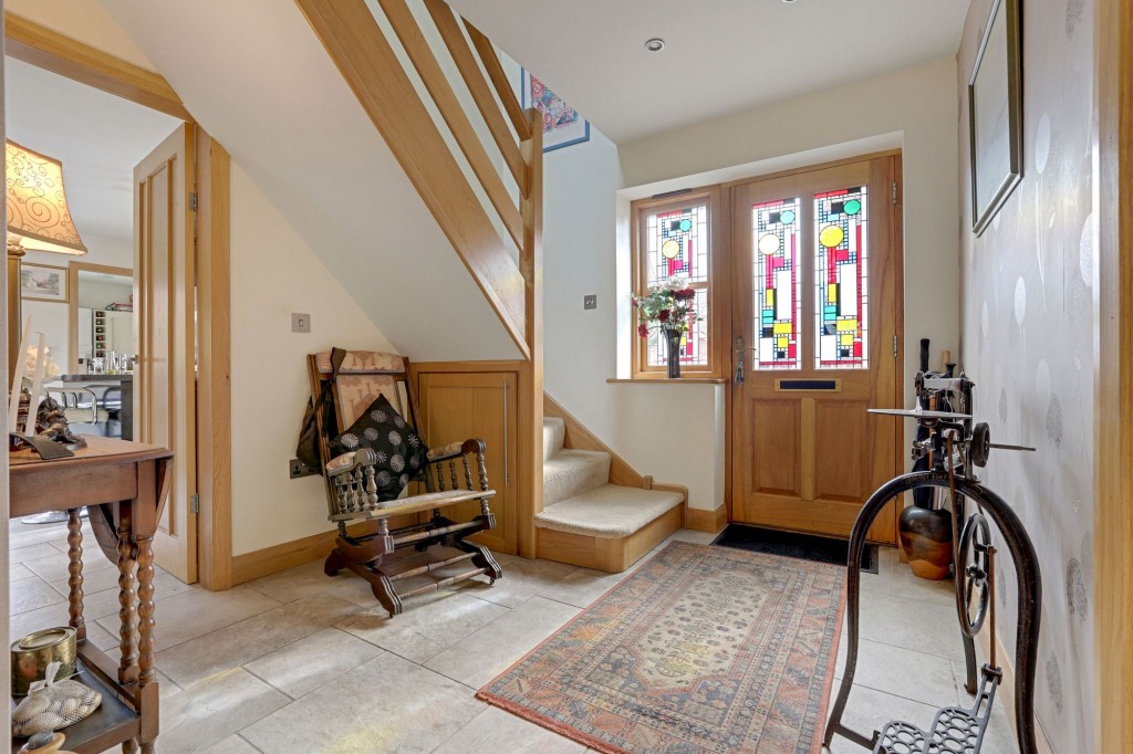 Cleveland Avenue, Draycott, DE72