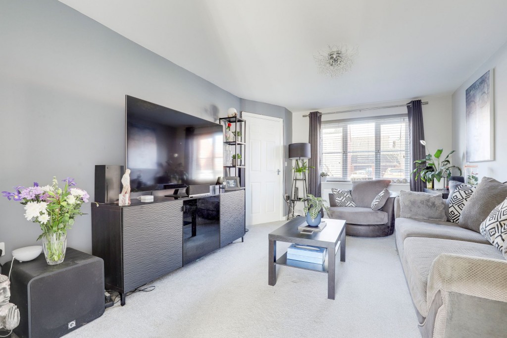 Hurricane Road, Hucknall, NG15