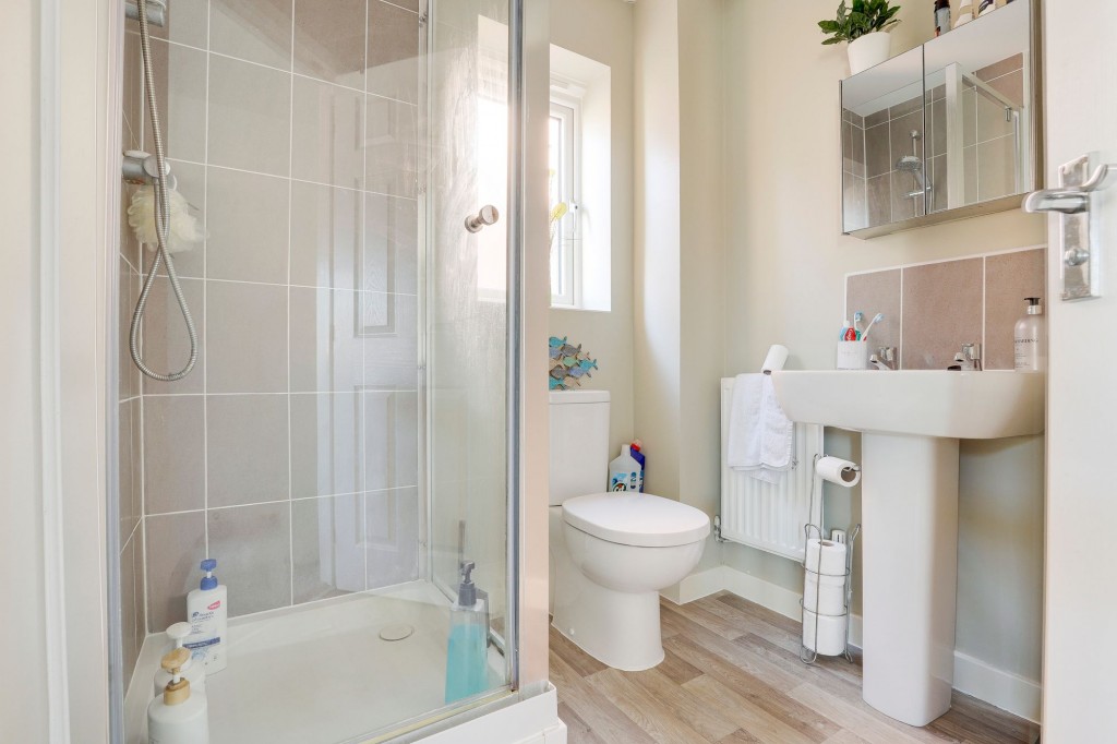 Hurricane Road, Hucknall, NG15