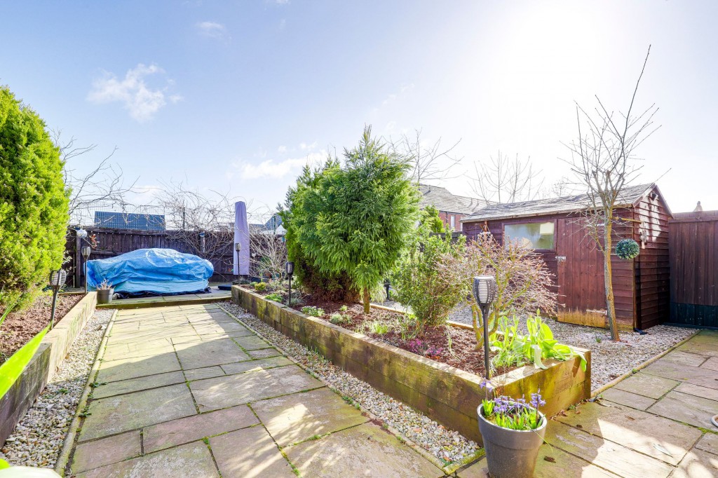 Hurricane Road, Hucknall, NG15