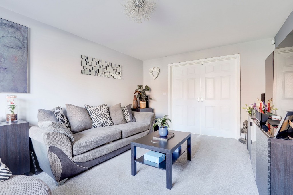 Hurricane Road, Hucknall, NG15