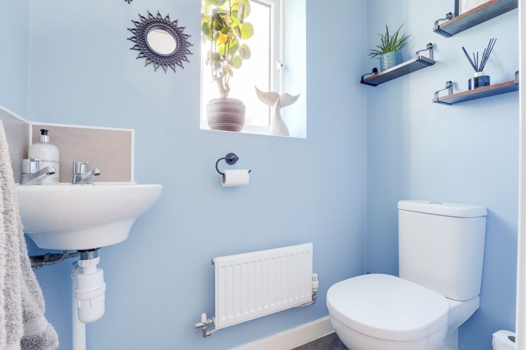 Hurricane Road, Hucknall, NG15