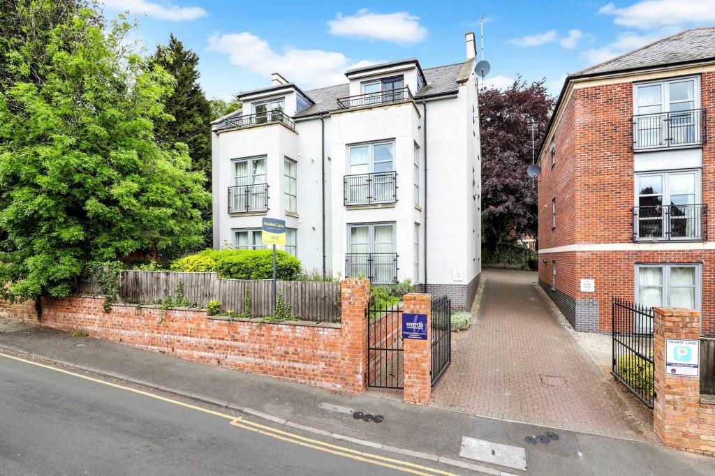 Second Avenue, Nottingham, NG7