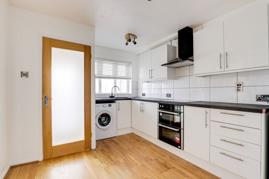 Woodside Drive, Arnold, NG5