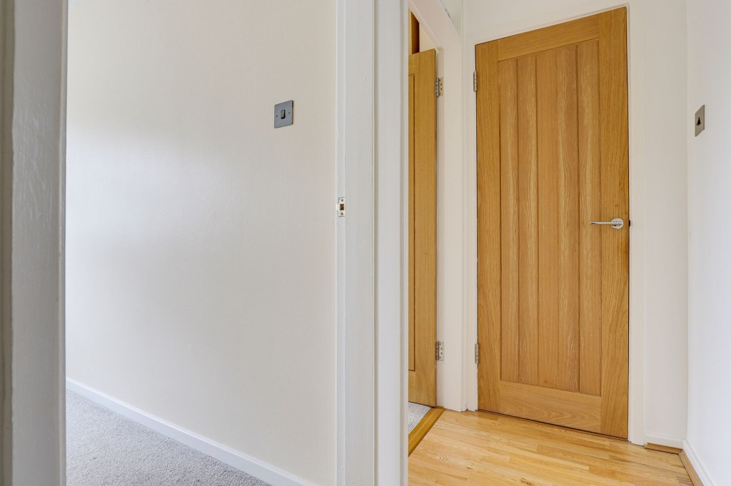 Woodside Drive, Arnold, NG5