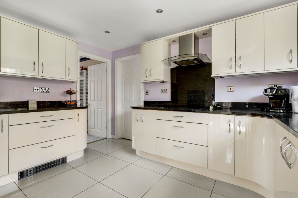 Helmsdale Close, Arnold, NG5