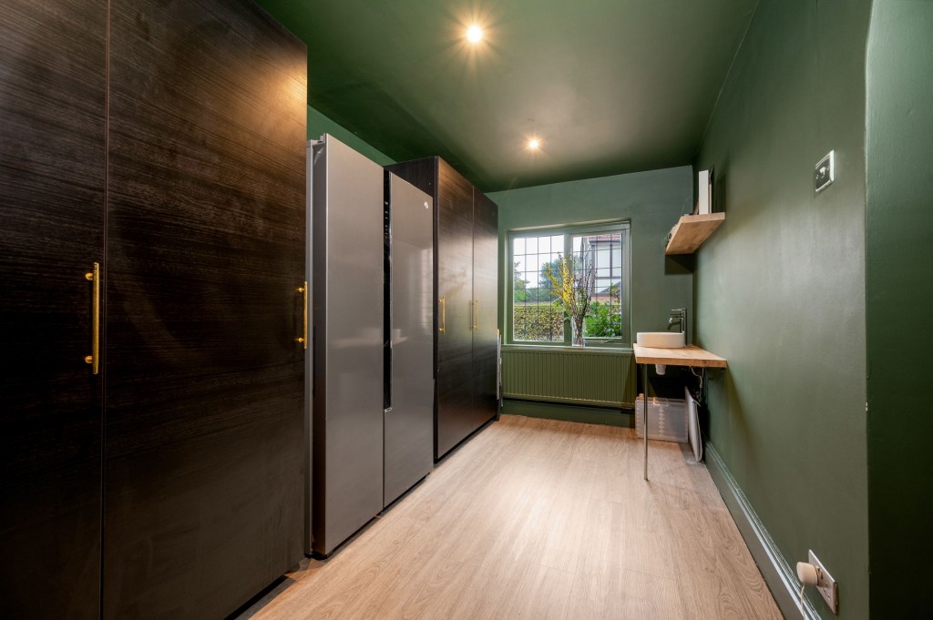 Holly Court, Bramcote, NG9