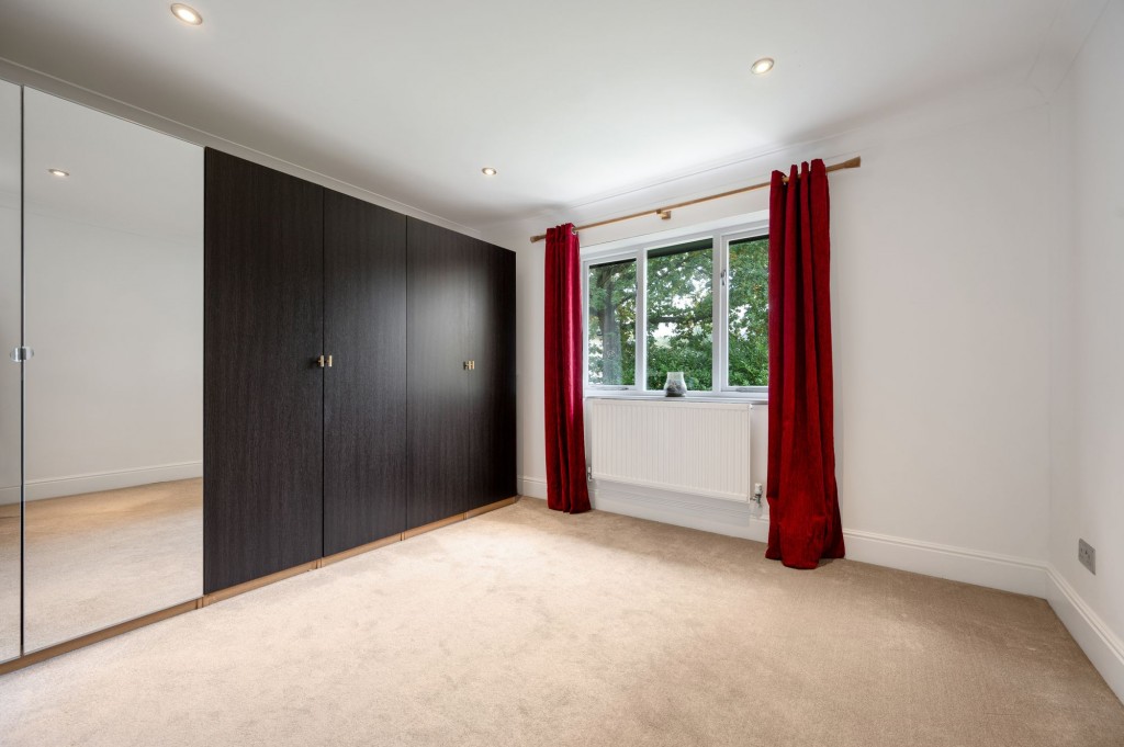 Holly Court, Bramcote, NG9