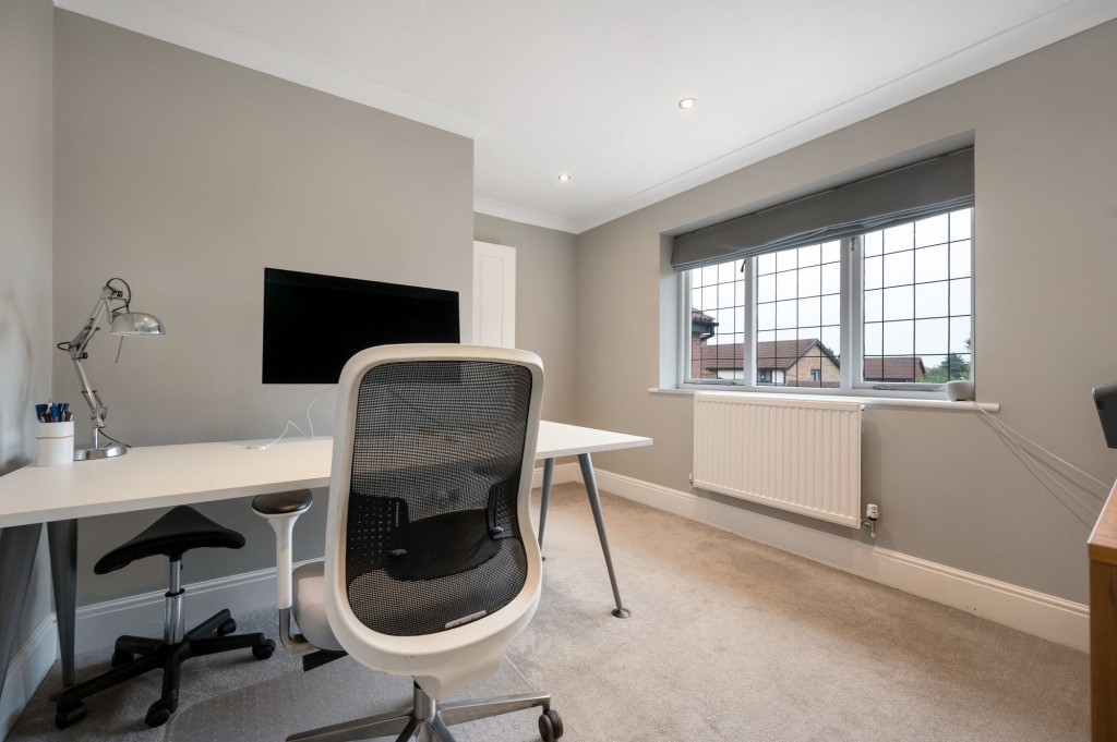 Holly Court, Bramcote, NG9