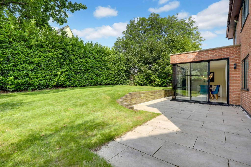 Holly Court, Bramcote, NG9