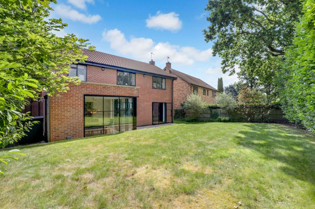 Holly Court, Bramcote, NG9
