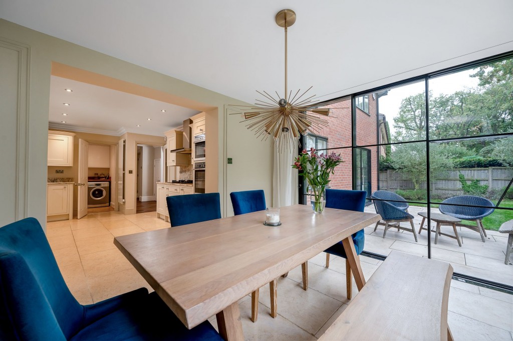 Holly Court, Bramcote, NG9
