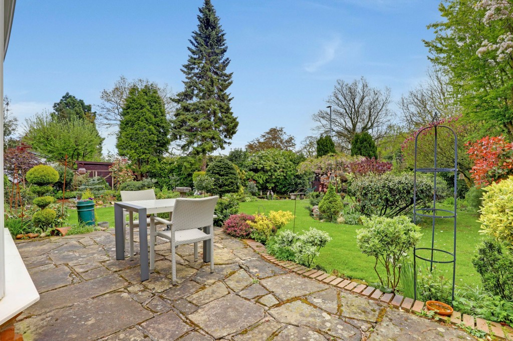 Nottingham Road, Trowell, NG9